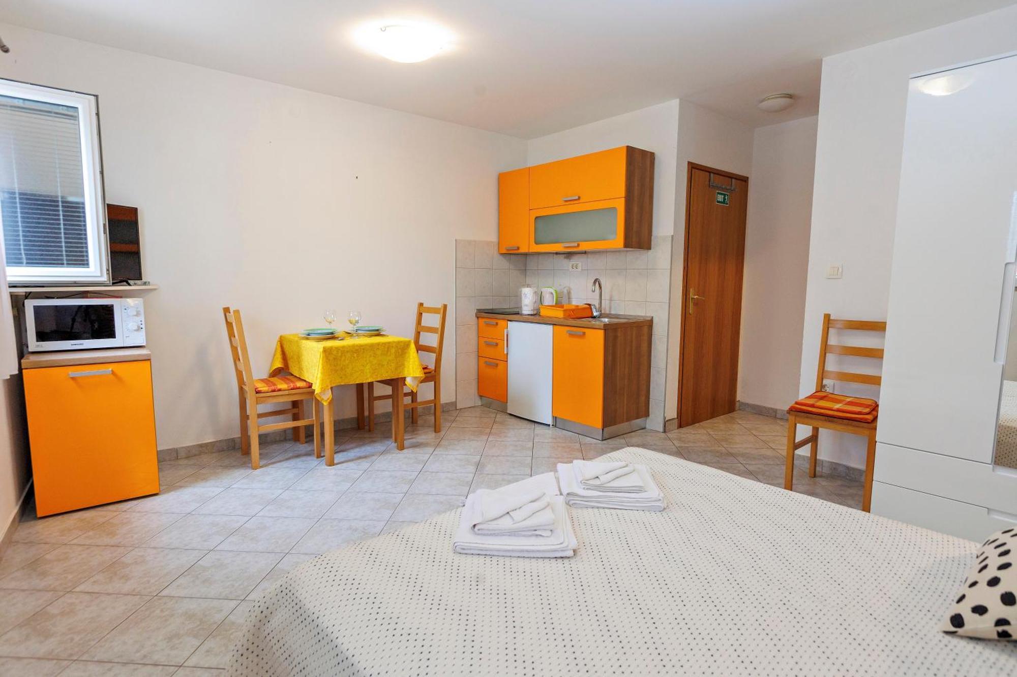 Apartments Baricevic Bol Zewnętrze zdjęcie